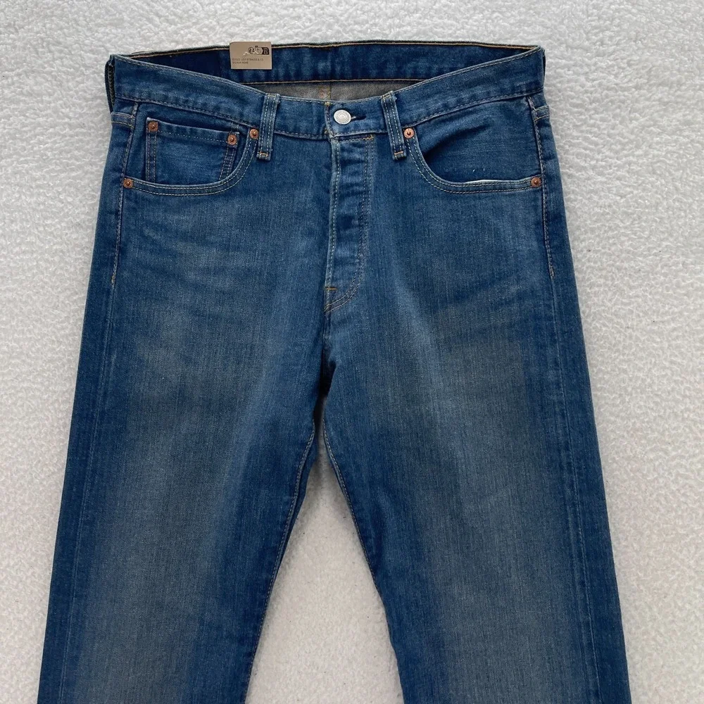 Levis 501 Jeans Mens 31x36 Blue Original Straight Button Fly Medium Wash Denim